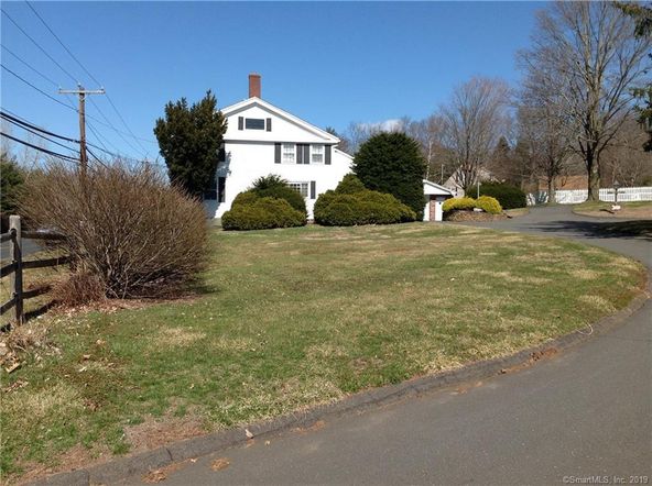 333 Scott Swamp Rd, Farmington, CT 06032